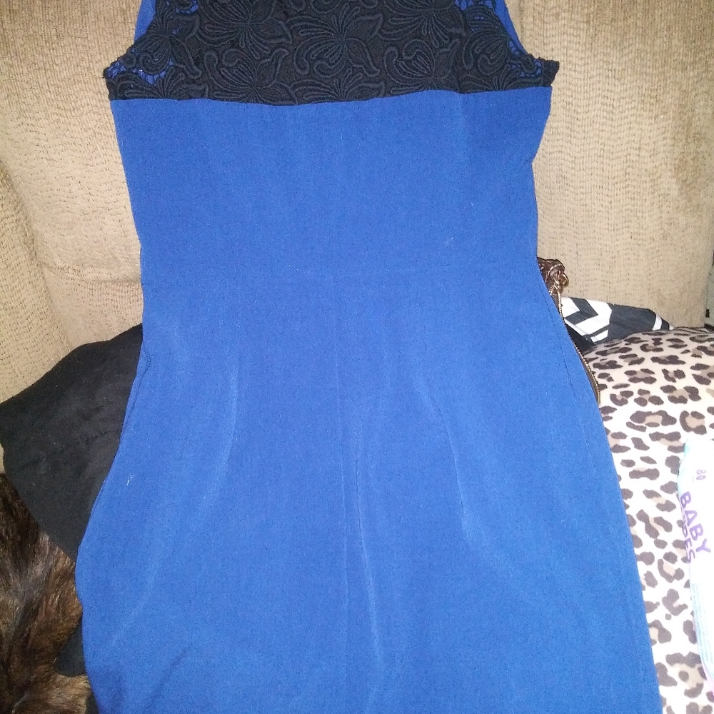 Dress - Picture 3 of 3